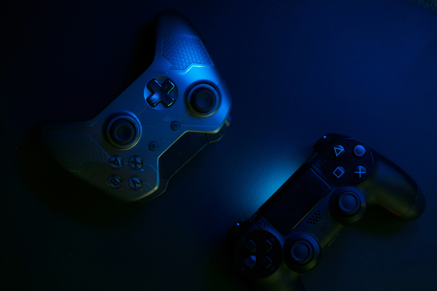 Game Console Device in the Dark 